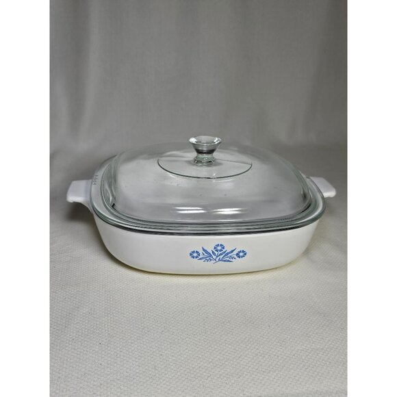 CorningWare Blue Cornflower Square Skillet/Casserole Dish with Lid P-9-B , Vint - Picture 2 of 10